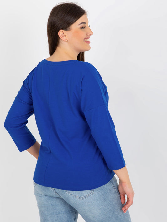 Ciemnoniebieska bluzka plus size z printem i dżetami
