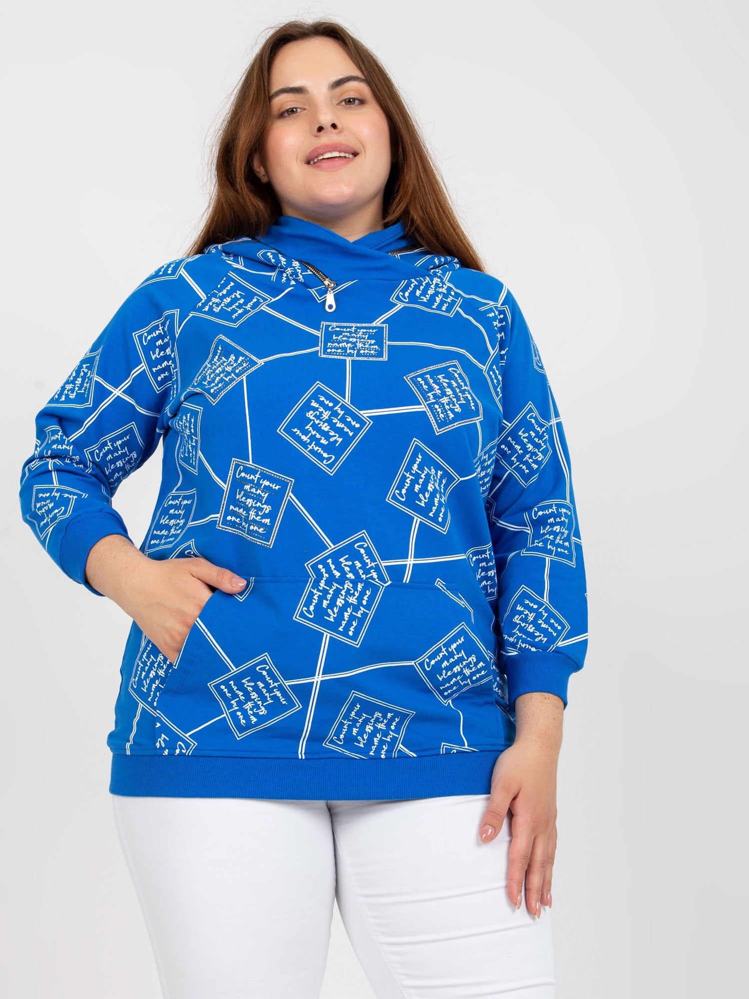 Ciemnoniebieska dresowa bluza plus size z kapturem
