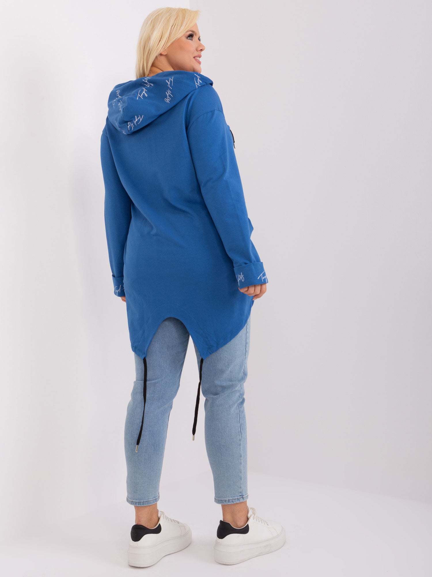 Ciemnoniebieska rozpinana bluza plus size z kapturem