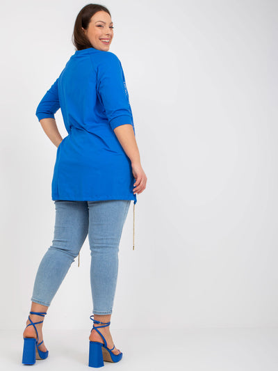 Ciemnoniebieska luźna bluzka plus size z rękawem 3/4
