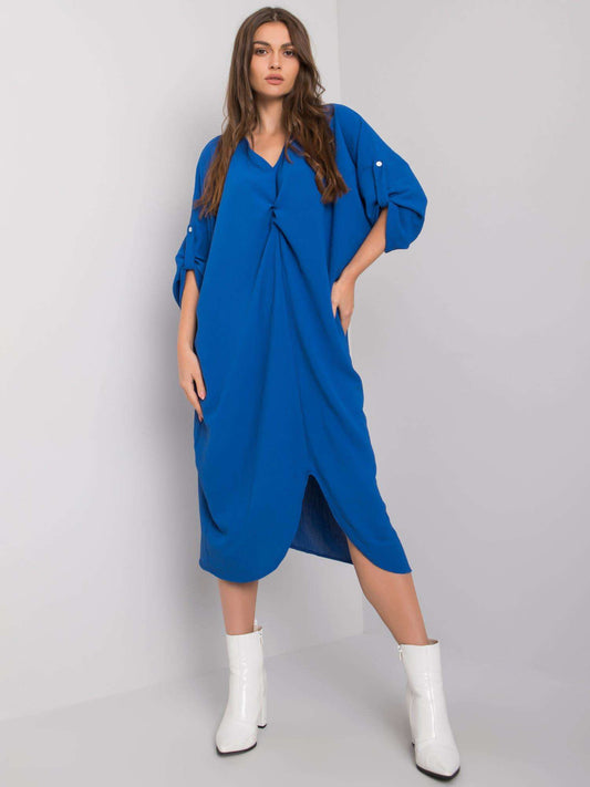 Ciemnoniebieska sukienka oversize