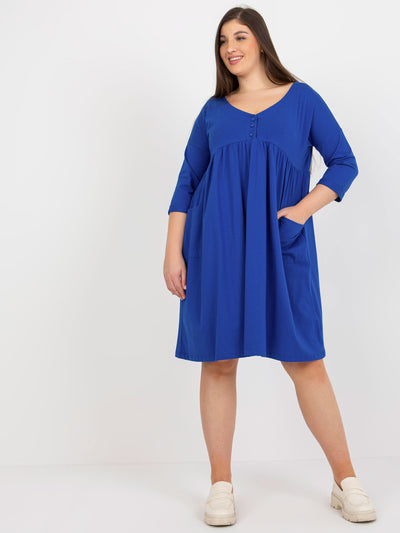 Ciemnoniebieska sukienka plus size basic z rękawem 3/4