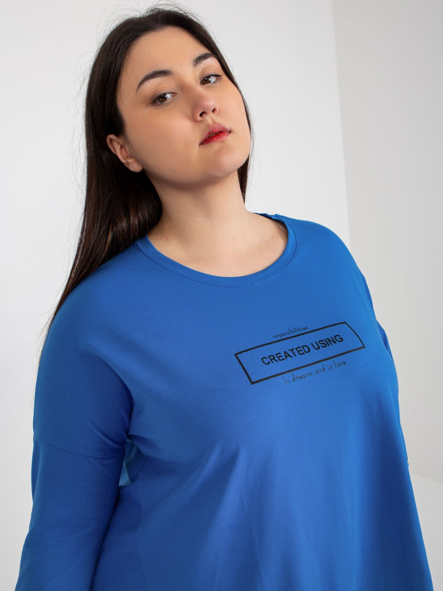 Ciemnoniebieska asymetryczna tunika plus size