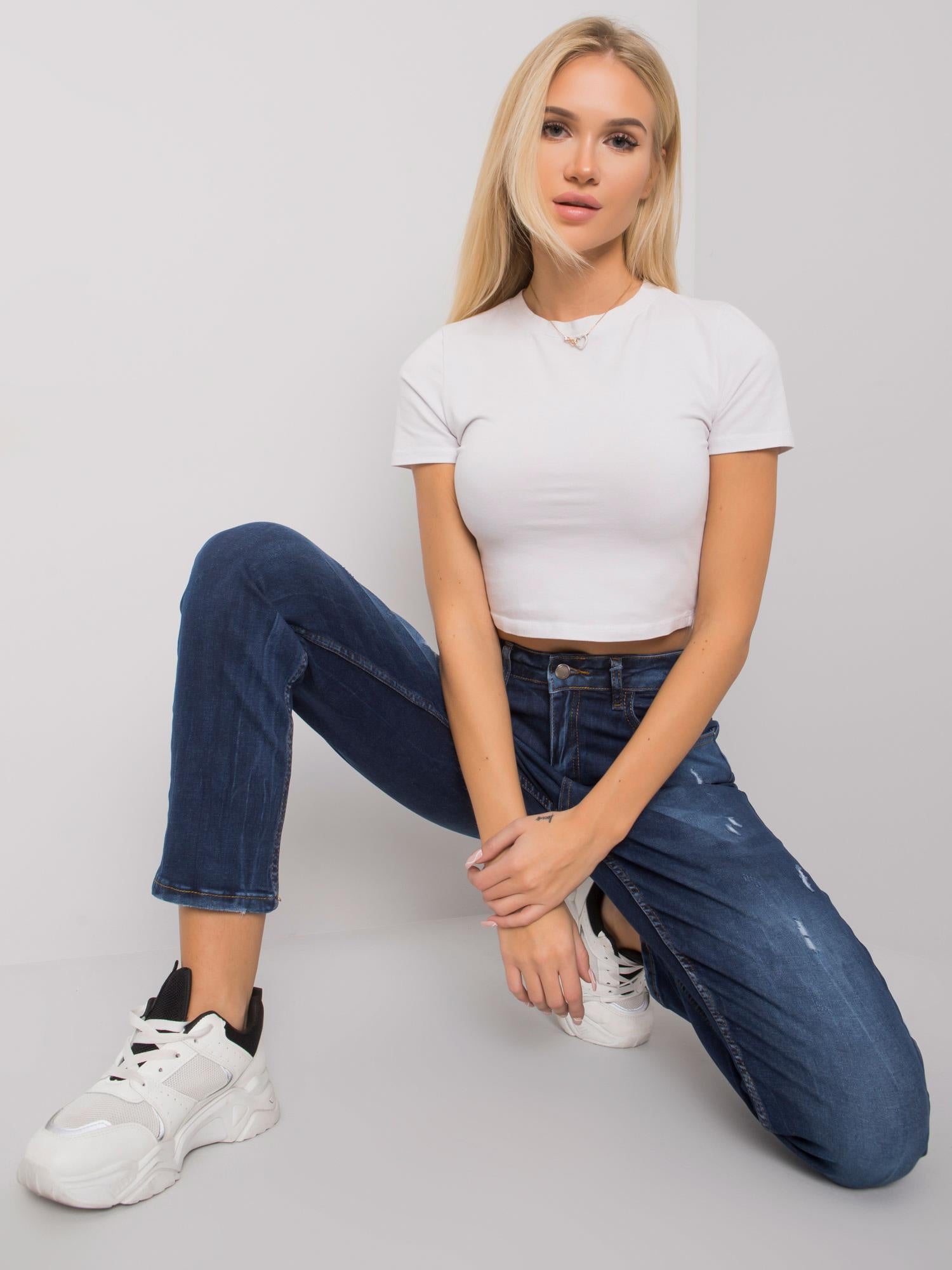 Ciemnoniebieskie jeansy regular