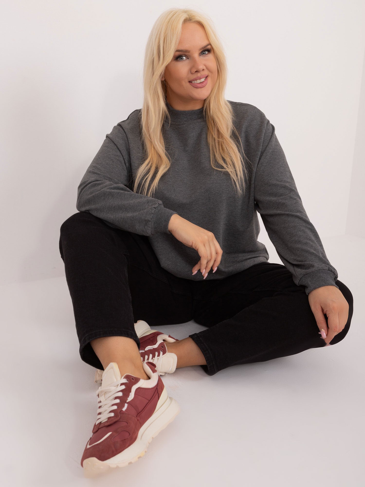 Ciemnoszara melanżowa bluza plus size basic
