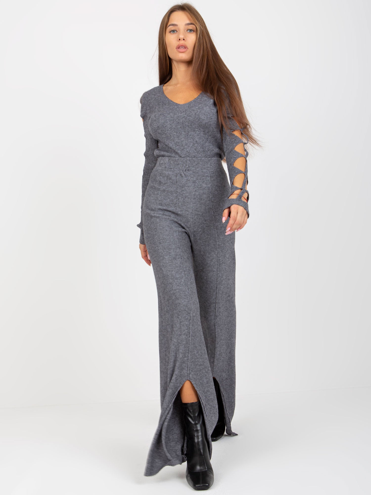 Ciemnoszare spodnie dzianinowe z rozcięciem high waist