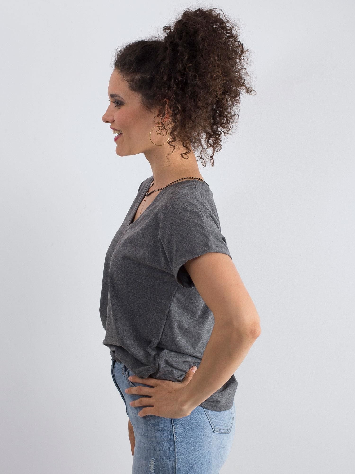 Melanżowy t-shirt V-neck beżowy