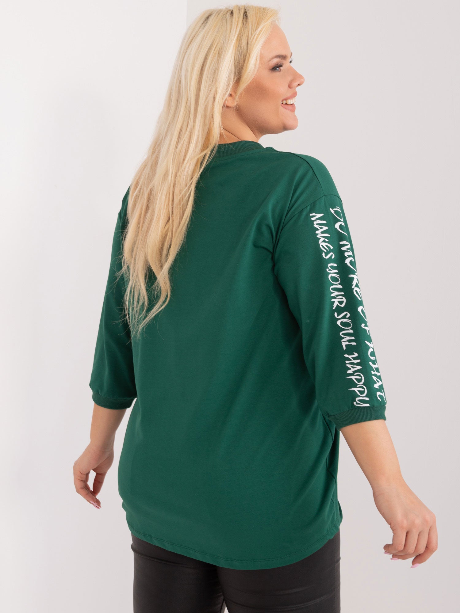 Ciemnozielona bluzka plus size z nadrukiem