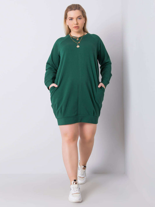 Ciemnozielona sukienka plus size z długim rękawem