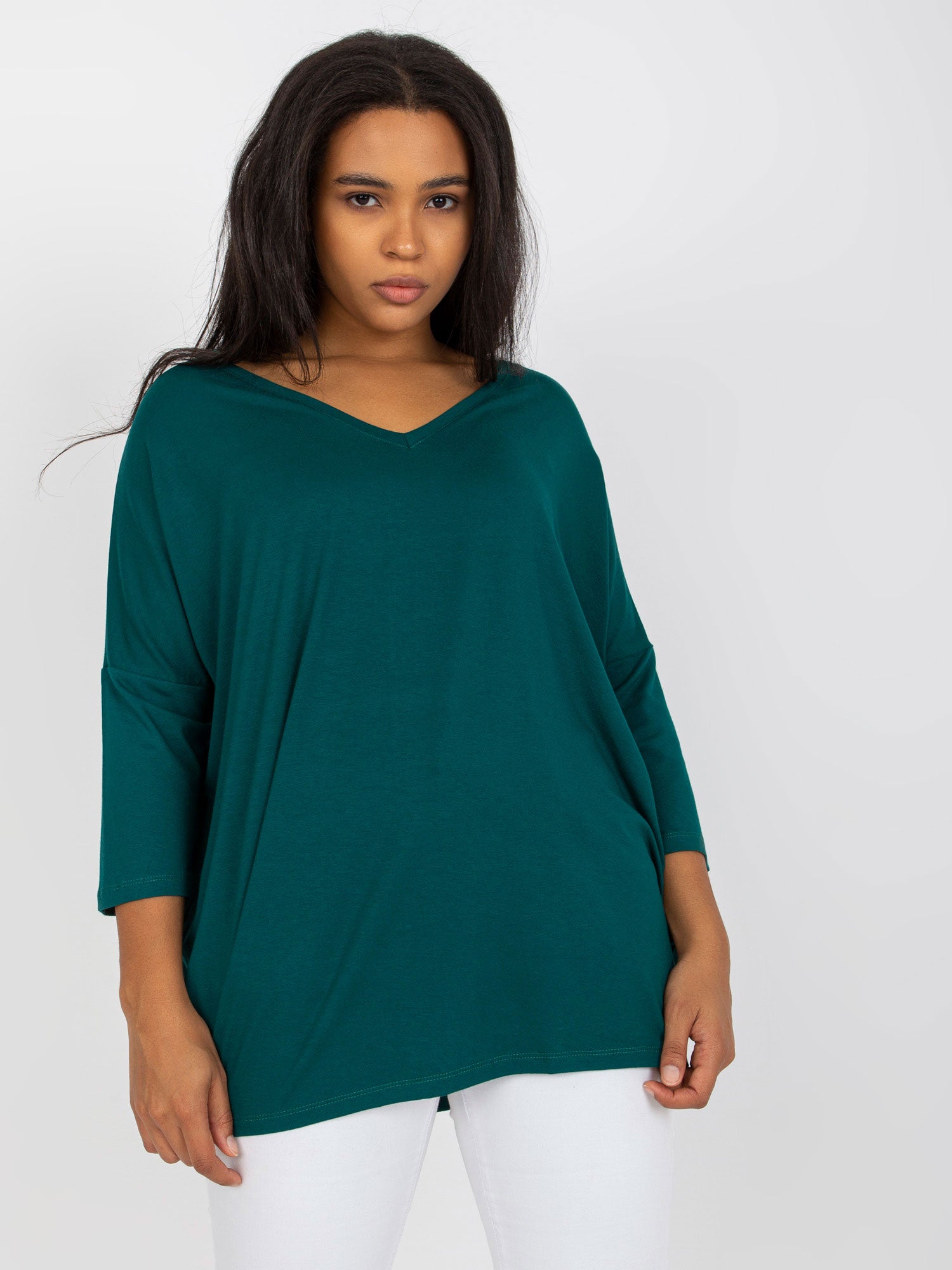 Ciemnozielona gładka bluzka plus size z wiskozy