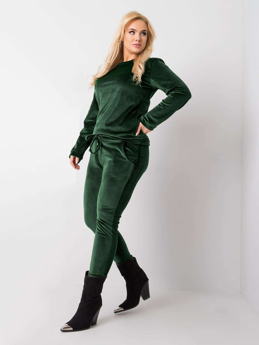 Ciemnozielony komplet welurowy plus size