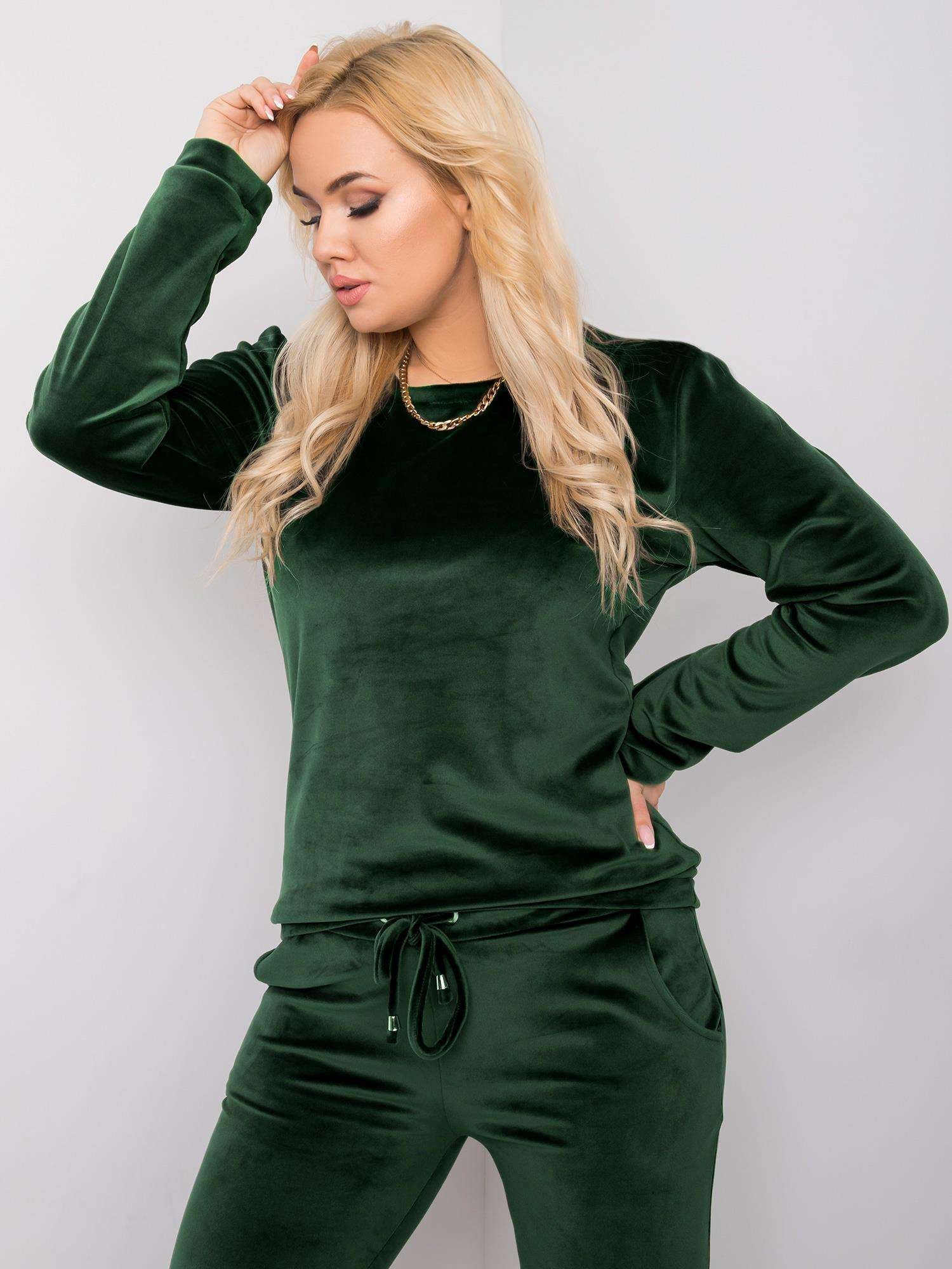 Ciemnozielony komplet welurowy plus size