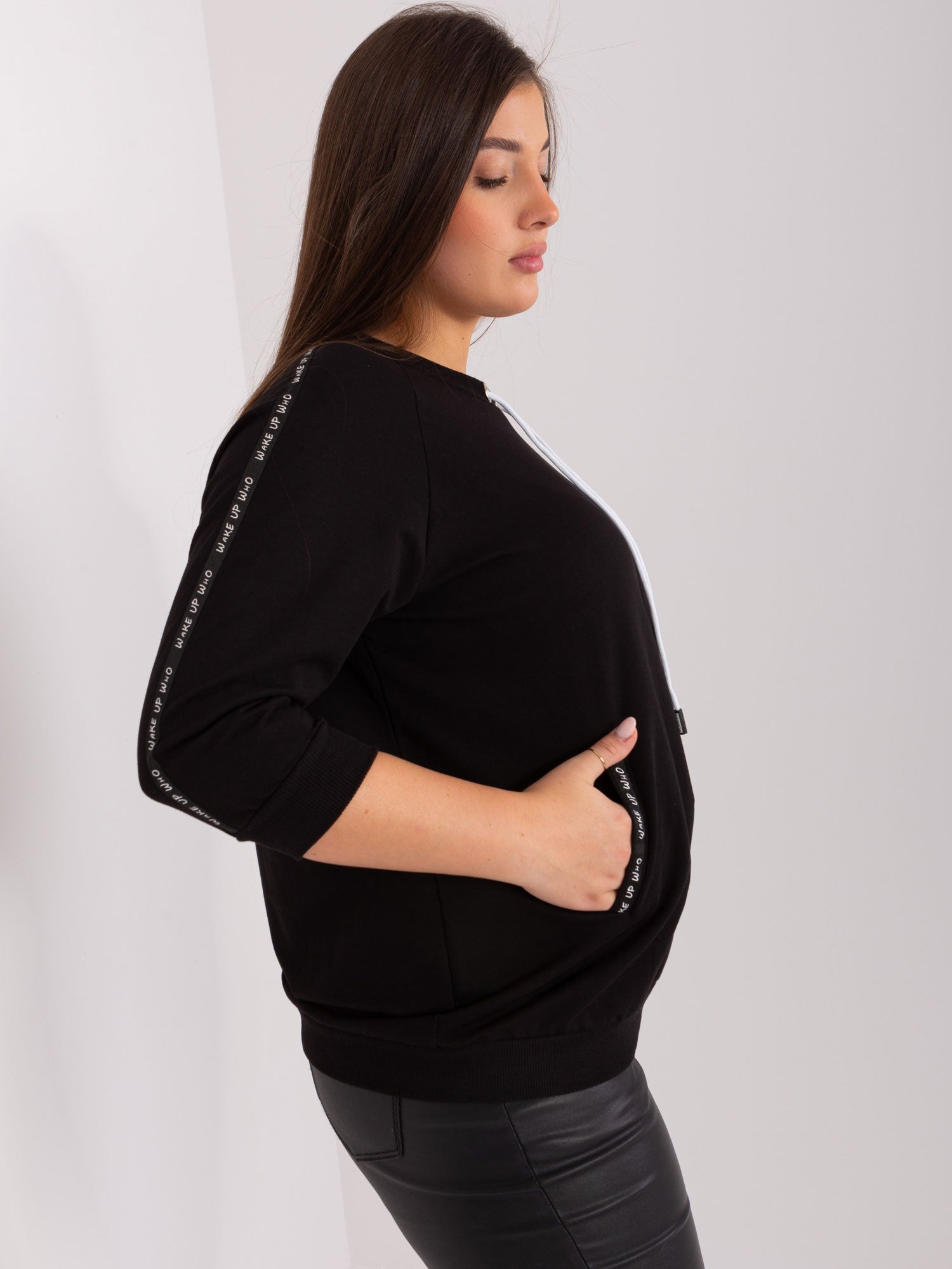 Czarna bluza damska plus size bez kaptura