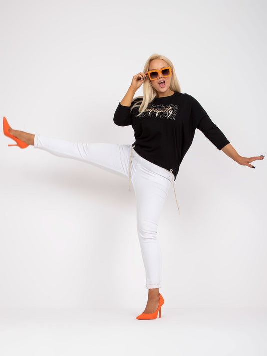 Czarna bawełniana bluzka plus size okrągłym dekoltem