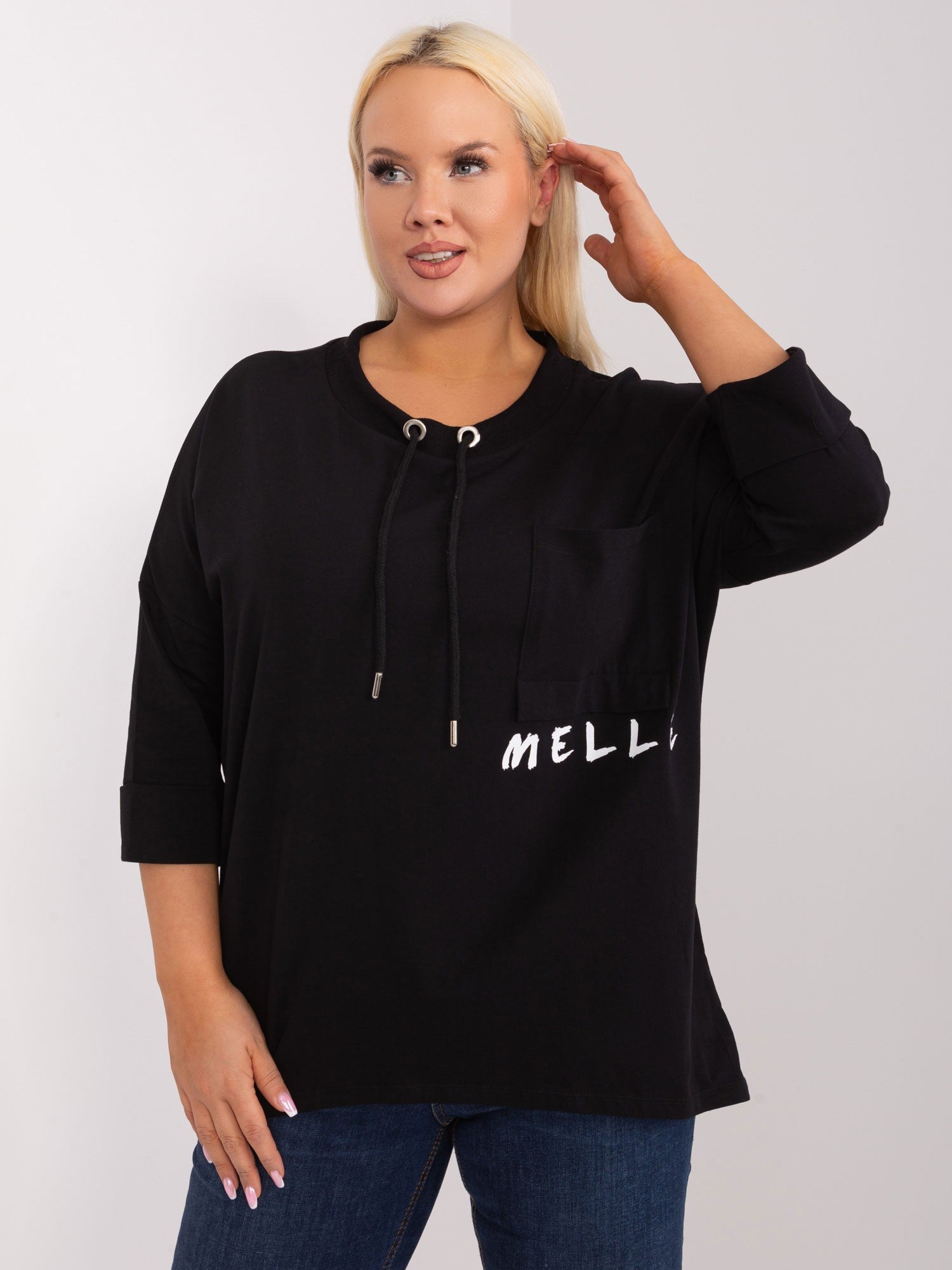 Czarna asymetryczna bluzka plus size z bawełny