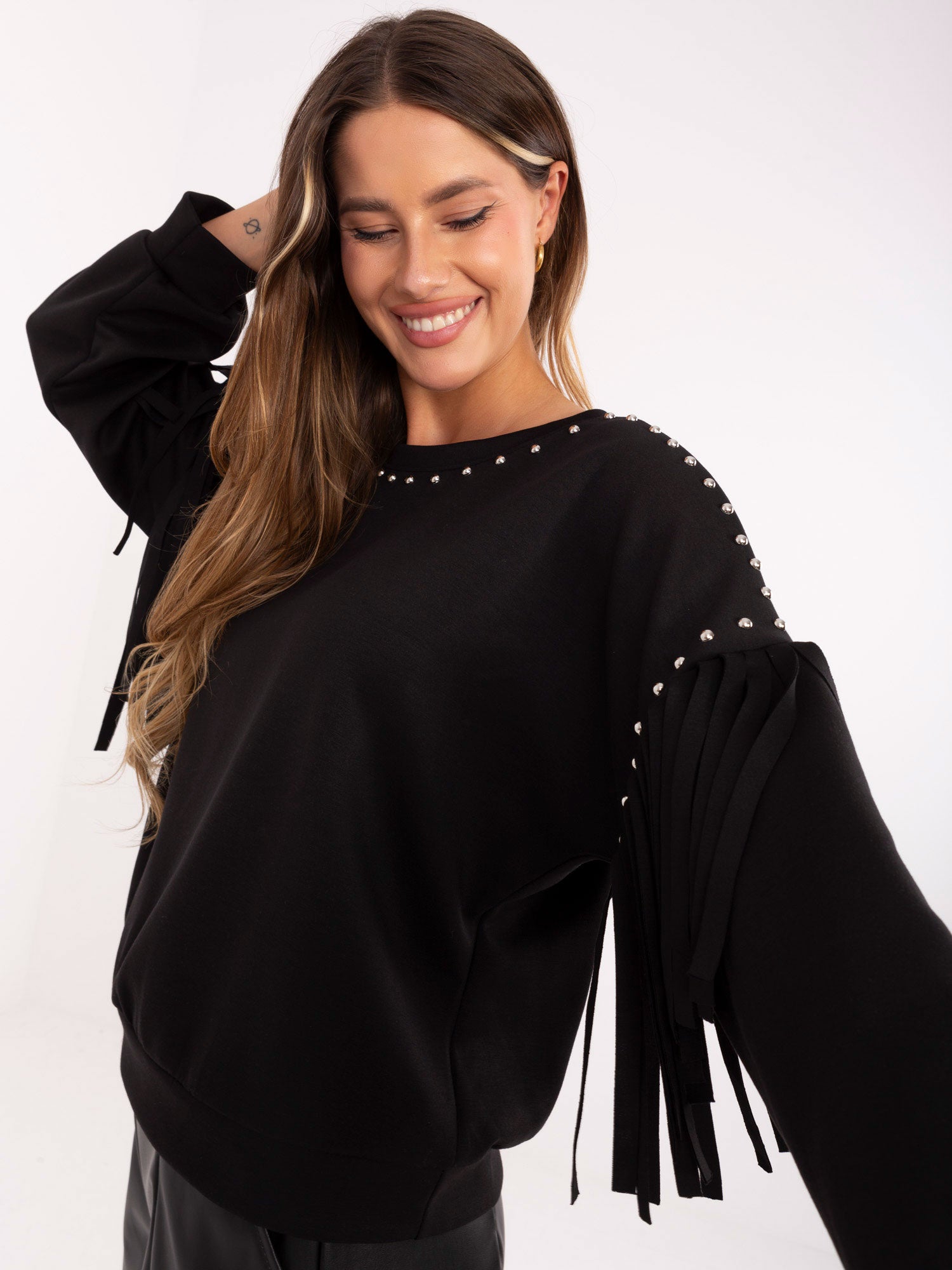 RUE PARIS Czarna bluza oversize z ćwiekami