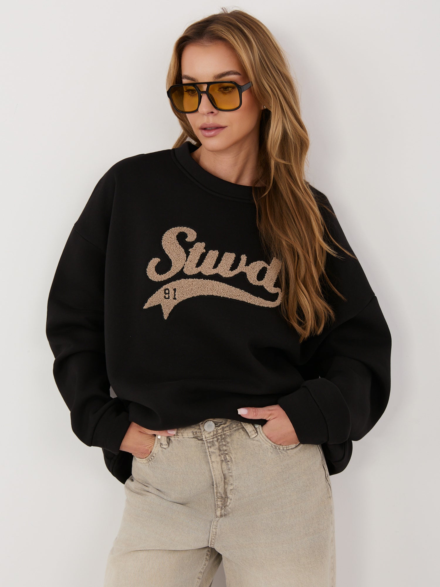 RUE PARIS Czarna bluza oversize z wypukłym napisem