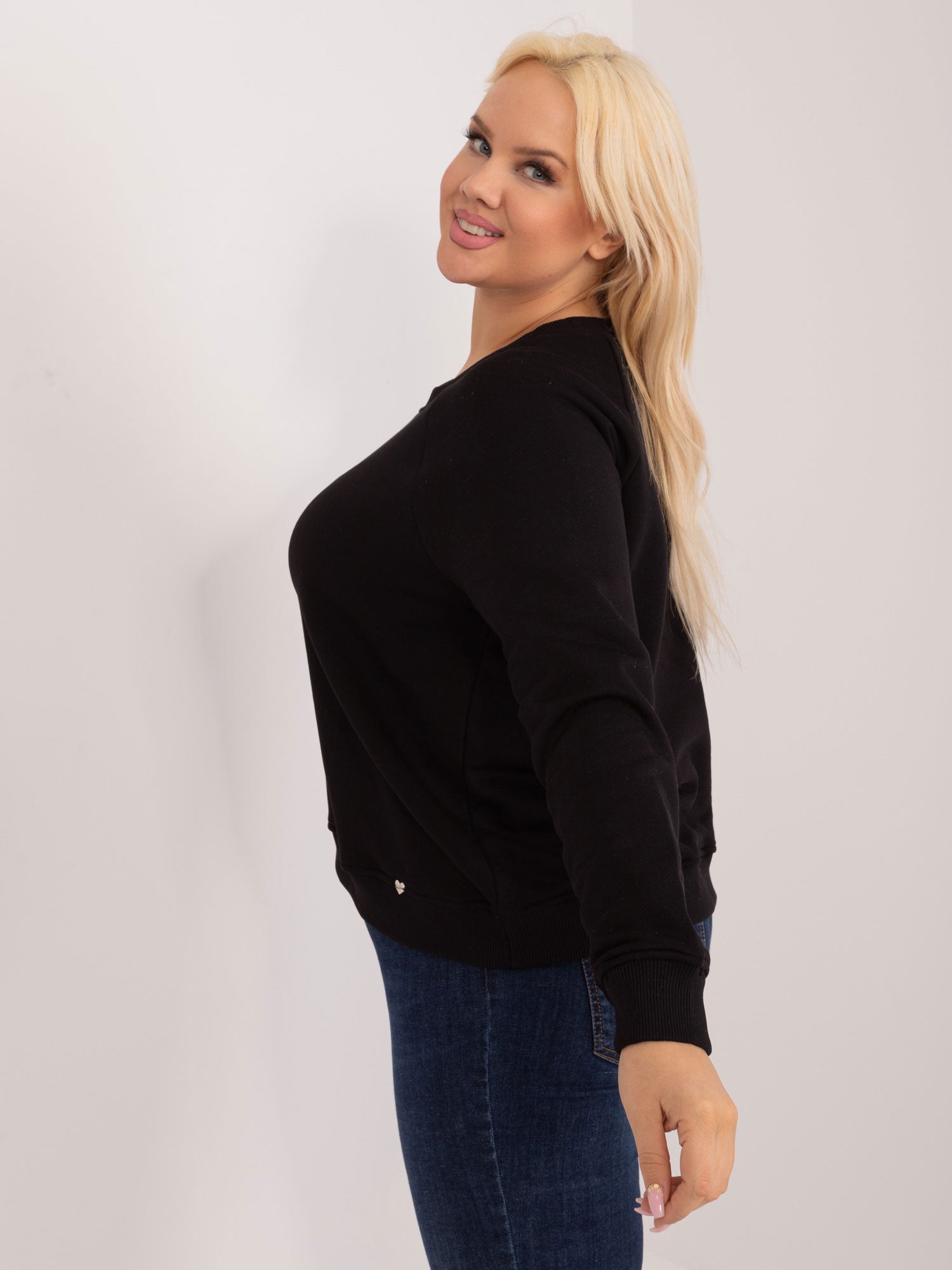 Czarna bluza plus size bez kaptura