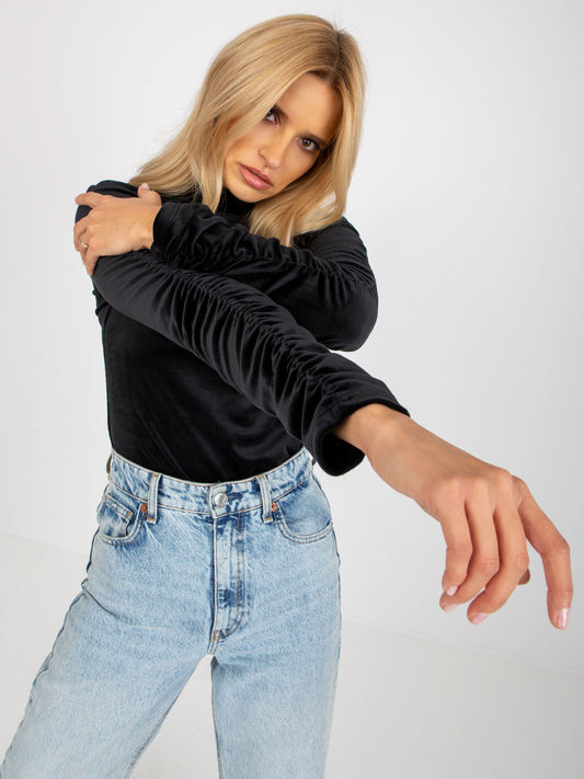 Czarna bluzka welurowa one size z marszczeniami na rękawach RUE PARIS