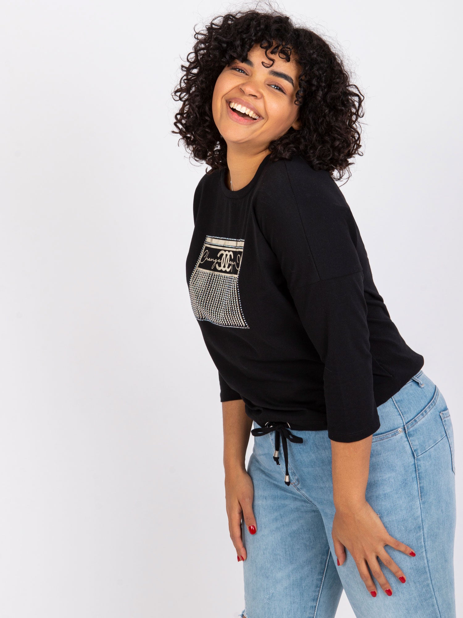 Czarna bawełniana bluzka plus size z dżetami