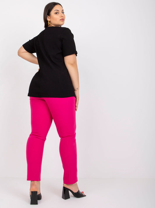 Czarna bluzka plus size w prążek