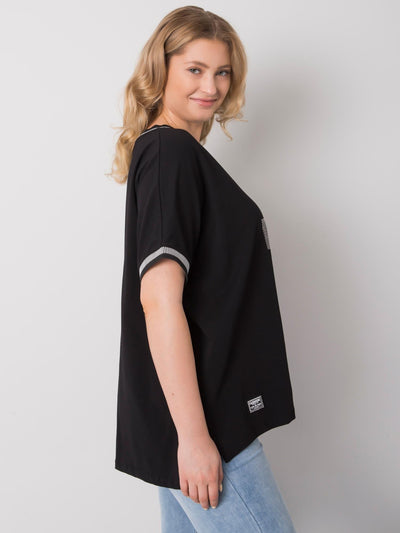 Czarna damska bluzka plus size z aplikacją