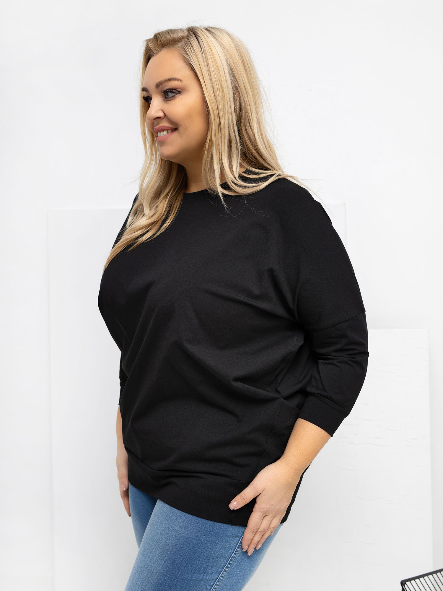 Czarna damska bluzka plus size z bawełny