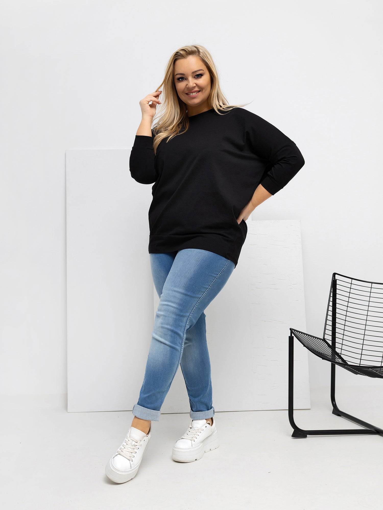Czarna damska bluzka plus size z bawełny