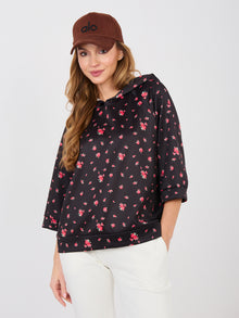 Czarna damska bluza oversize z rękawem 3/4