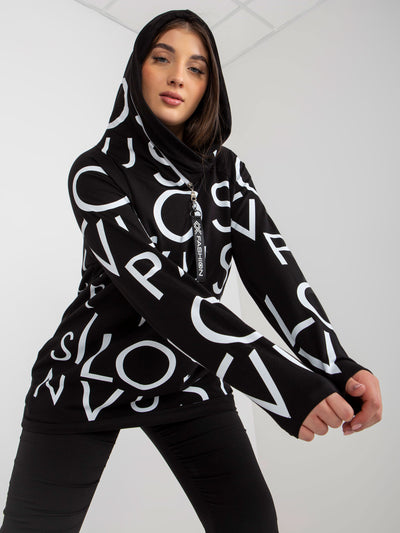 Czarna damska bluza plus size z kapturem i literami