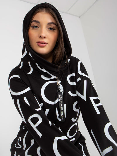 Czarna damska bluza plus size z kapturem i literami