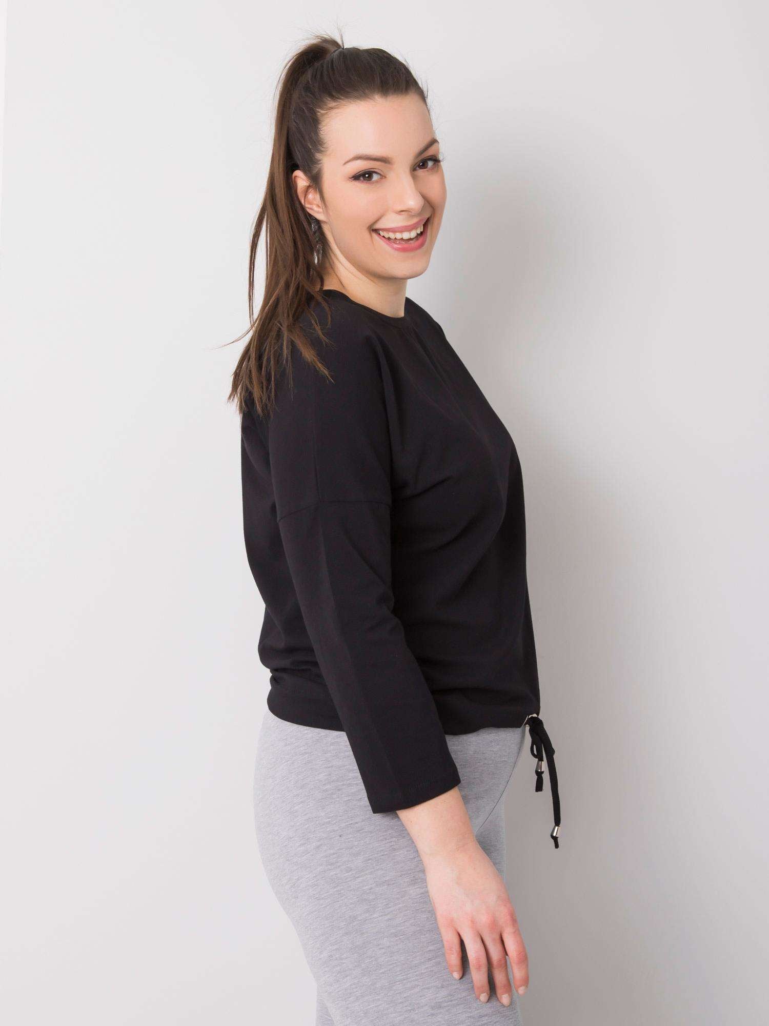 Czarna bluzka plus size z bawełny