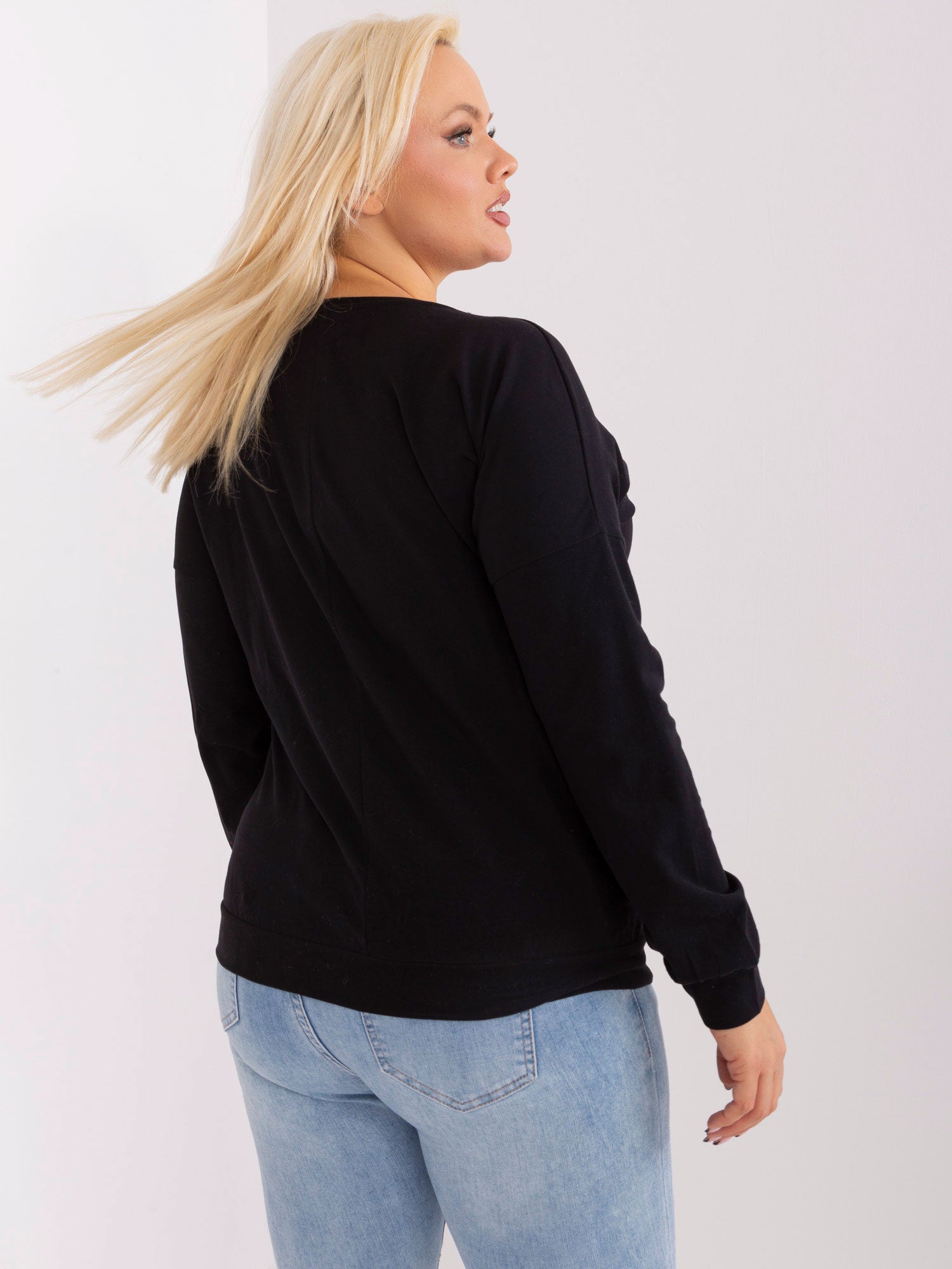 Czarna bawełniana bluzka plus size