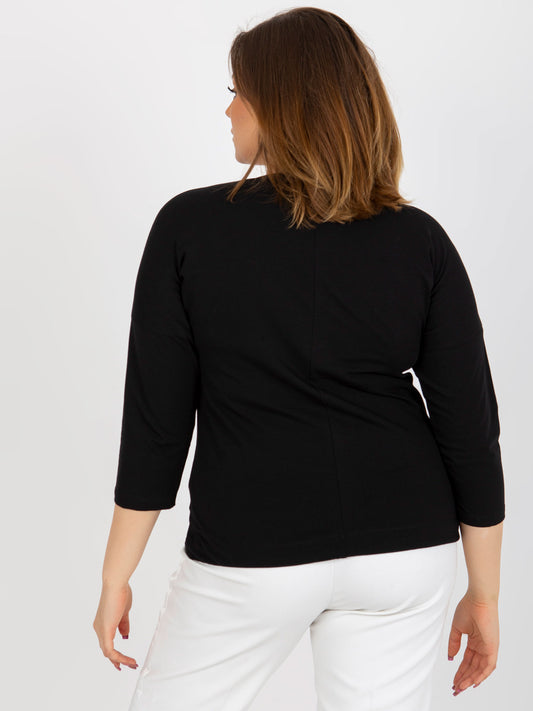 Czarna bluzka plus size z aplikacją i rękawem 3/4