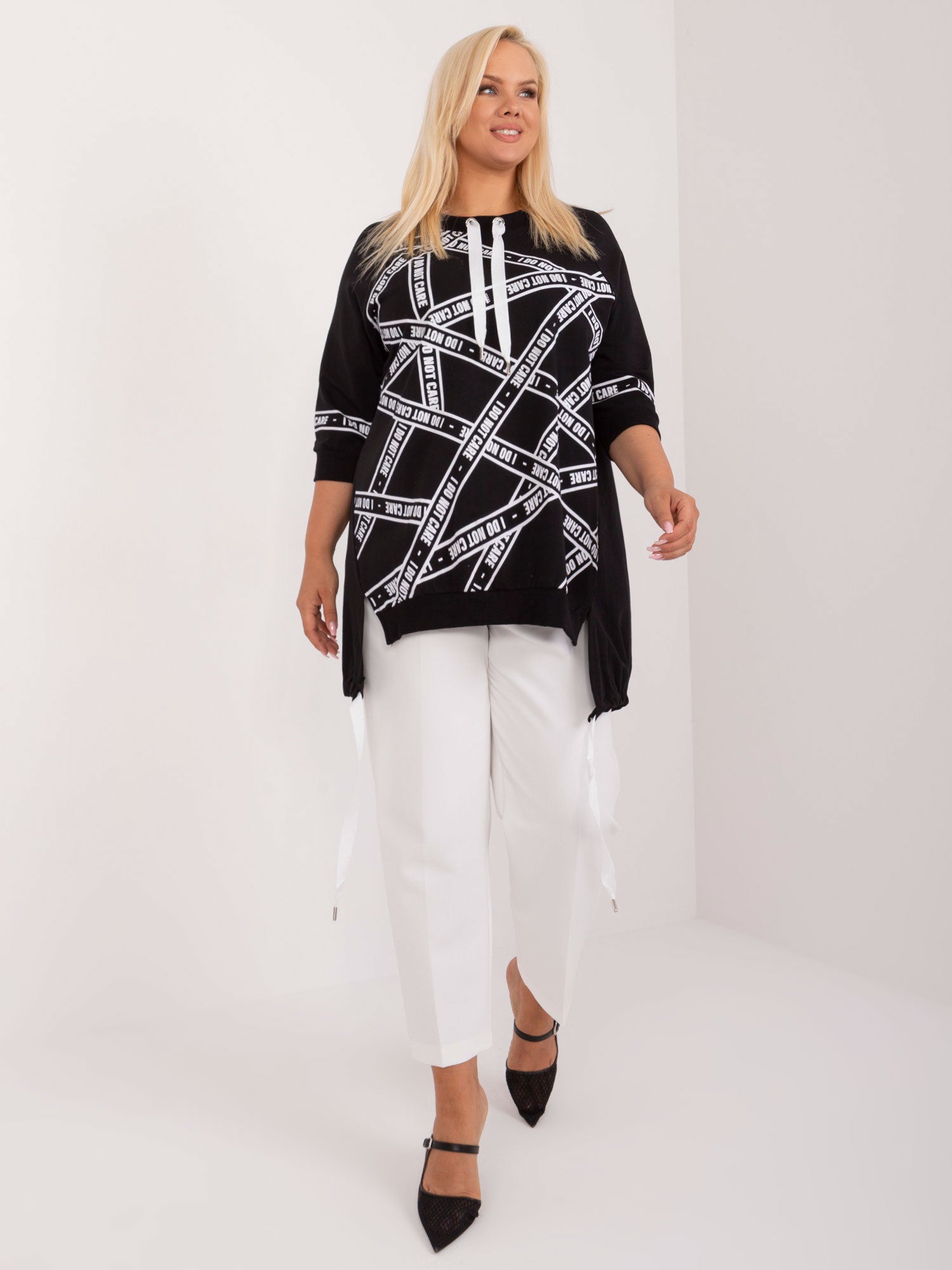 Czarna długa bluzka plus size z rękawem 3/4