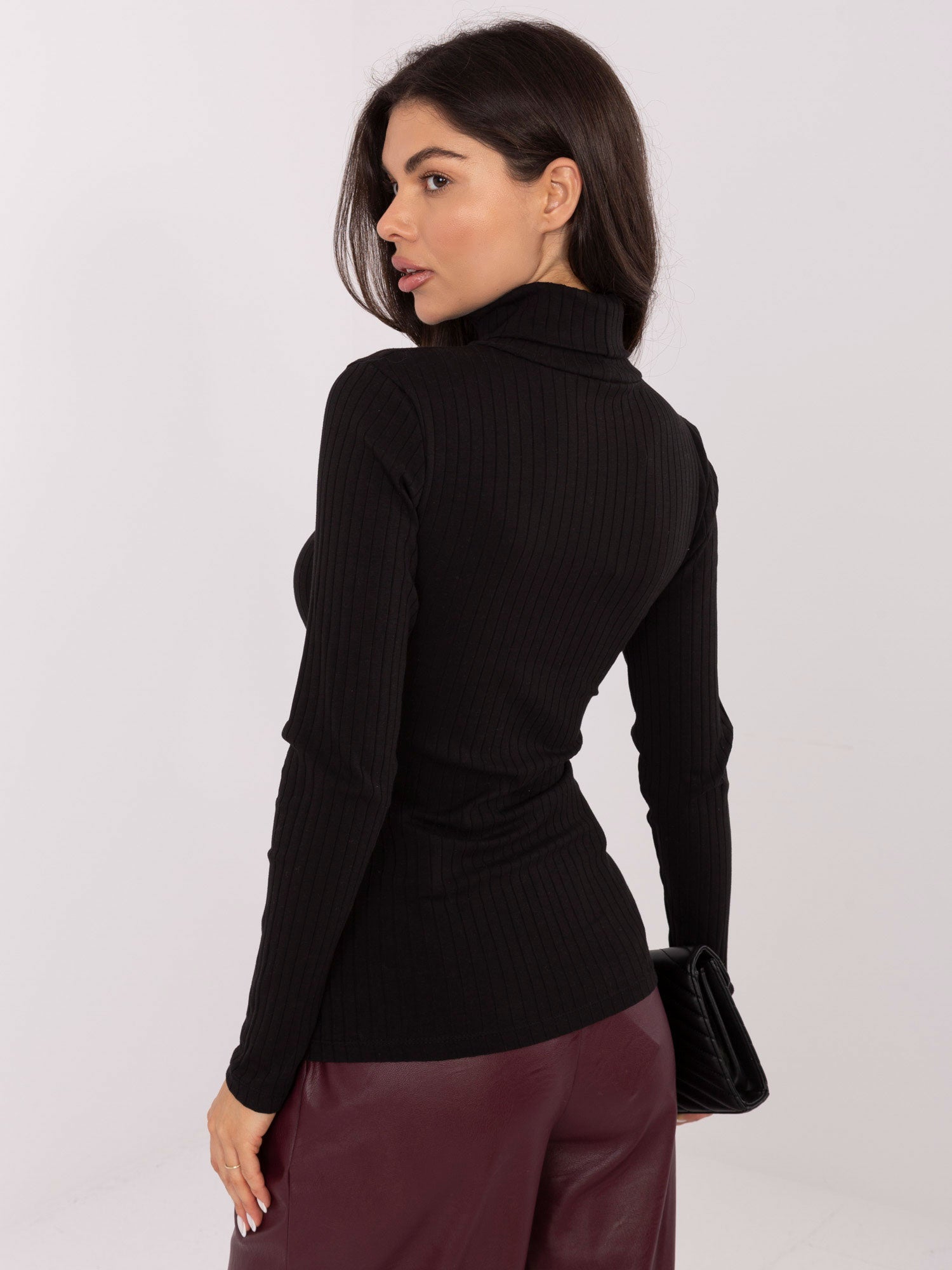 RUE PARIS Czarna bluzka basic z golfem