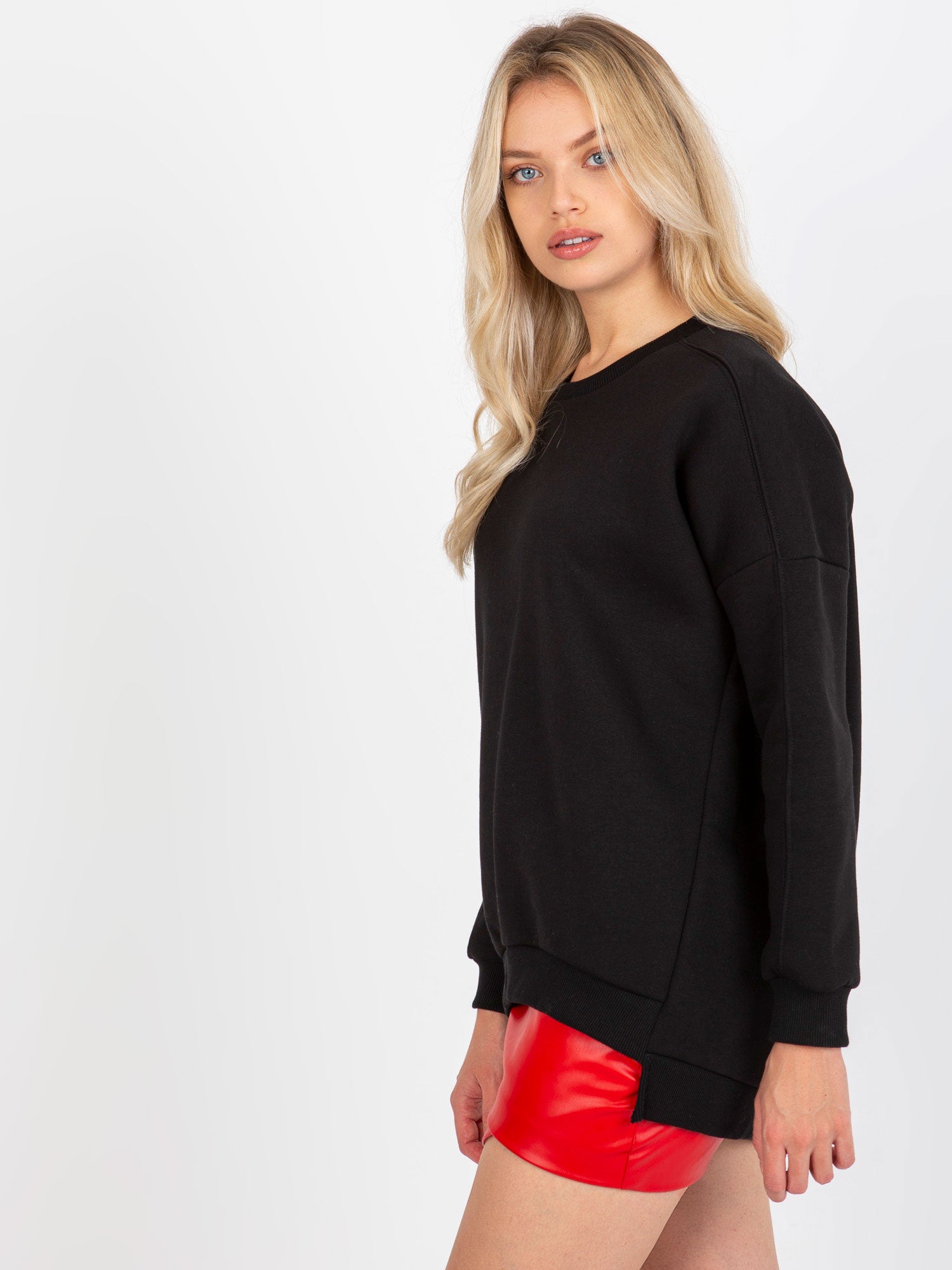 Czarna dresowa bluza basic z bawełny