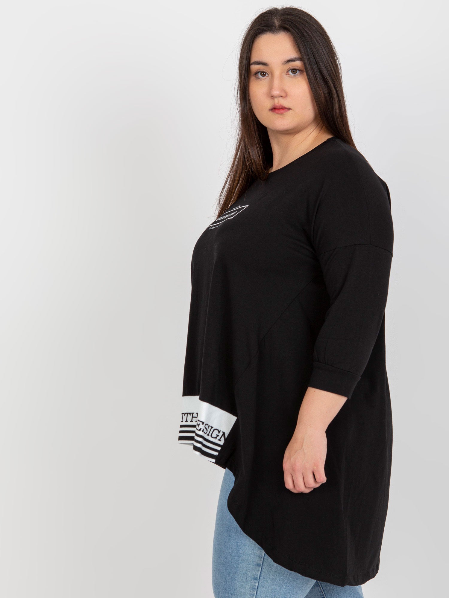 Czarna dresowa tunika plus size z napisami