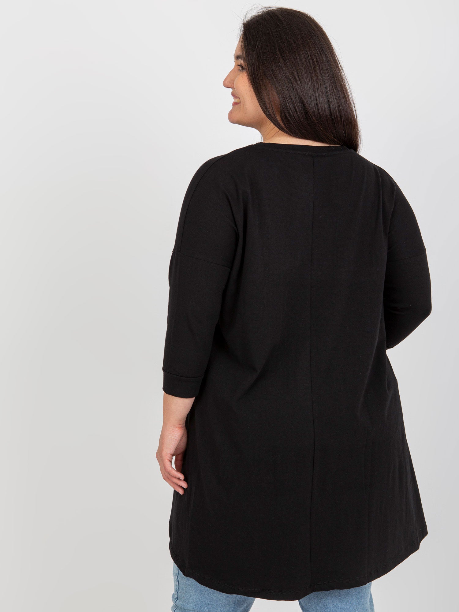 Czarna dresowa tunika plus size z napisami
