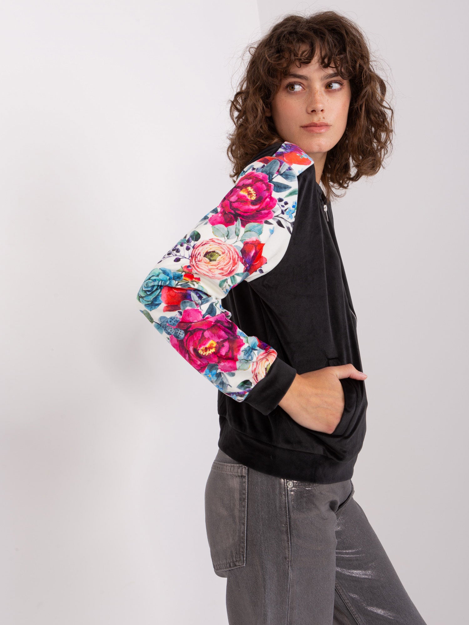 Czarna-ecru damska bluza na suwak RUE PARIS