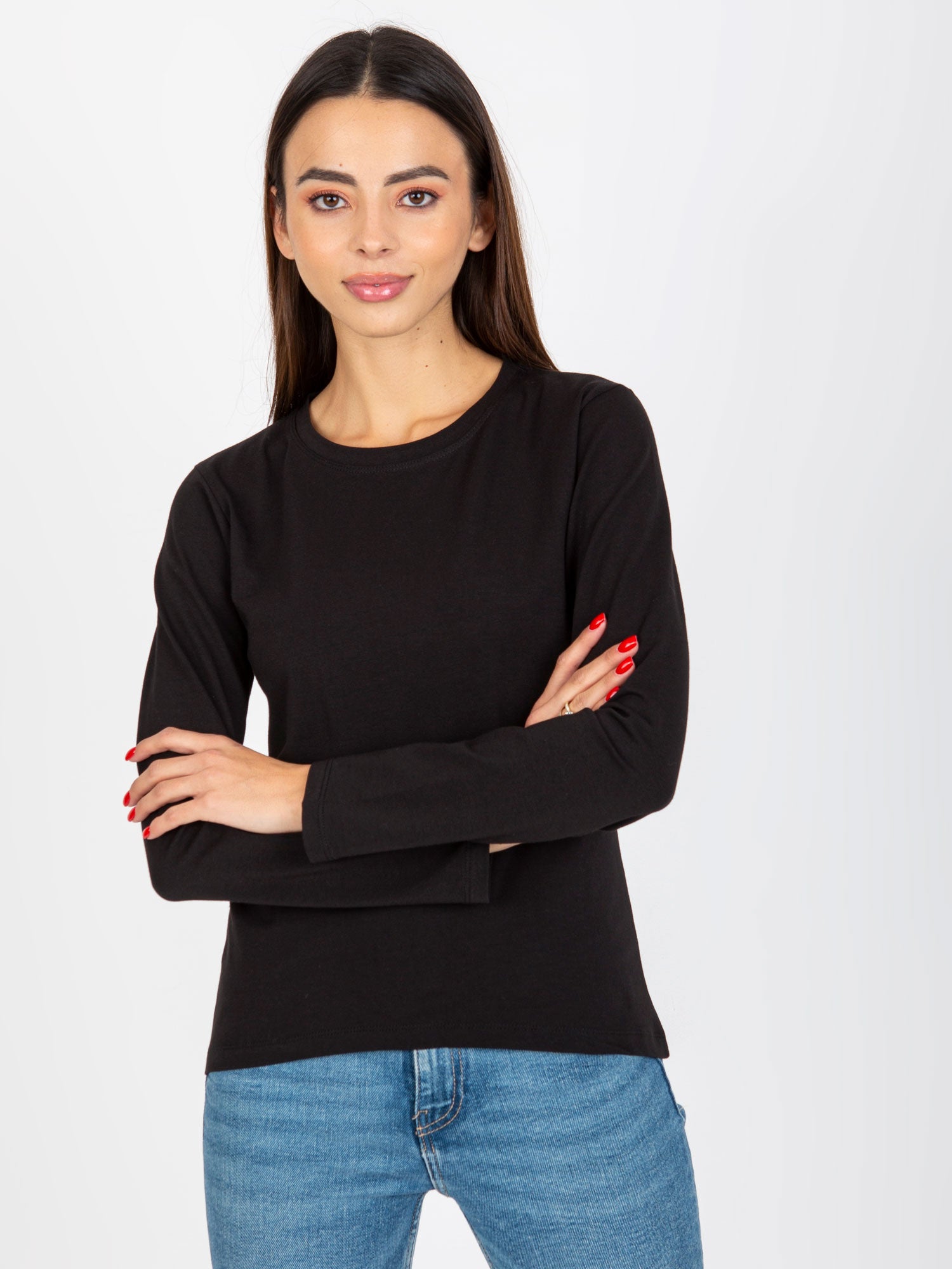 Czarna gładka bluzka longsleeve z okrągłym dekoltem