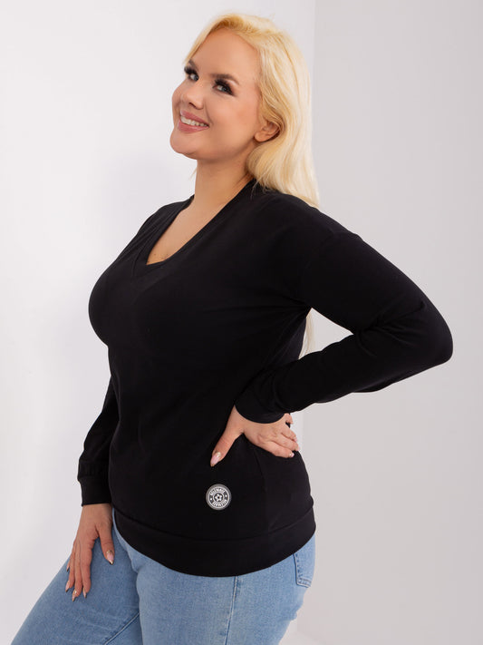 Czarna damska bluzka plus size z dekoltem V