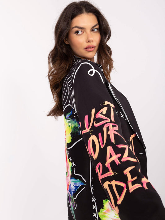 Czarna damska marynarka w kwiaty