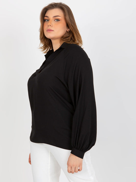 Czarna koszulowa bluzka plus size z wiskozy