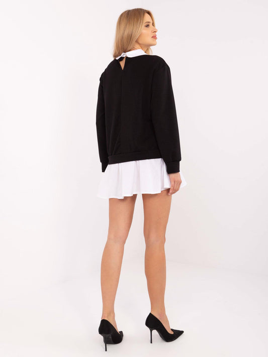 Czarna damska bluzka z koszulowym dołem