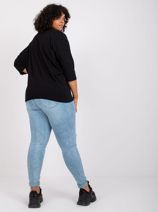 Czarna bawełniana bluzka plus size z aplikacją