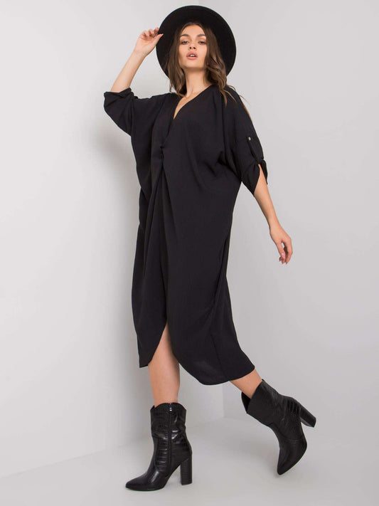 Czarna sukienka oversize