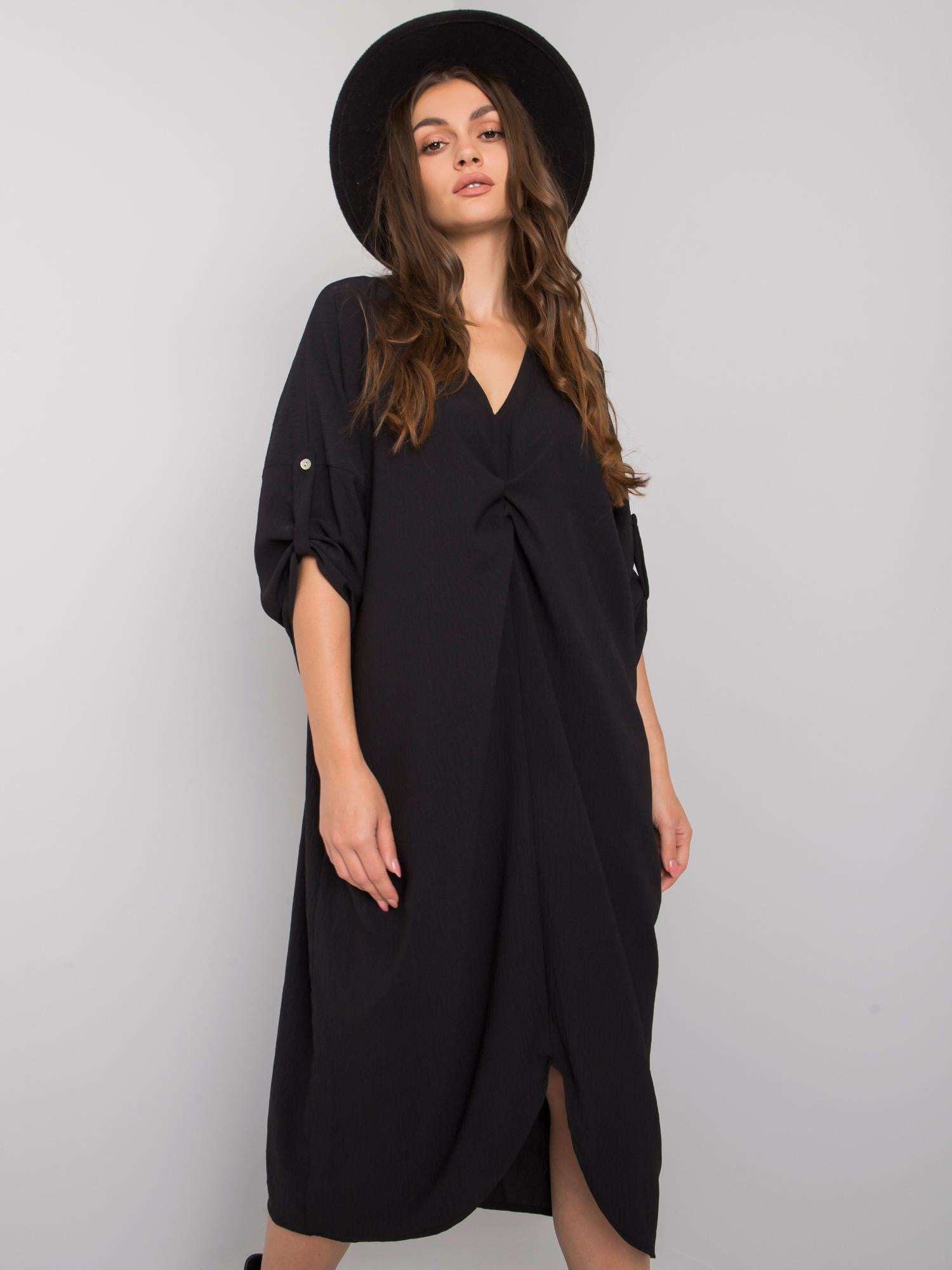 Czarna sukienka oversize