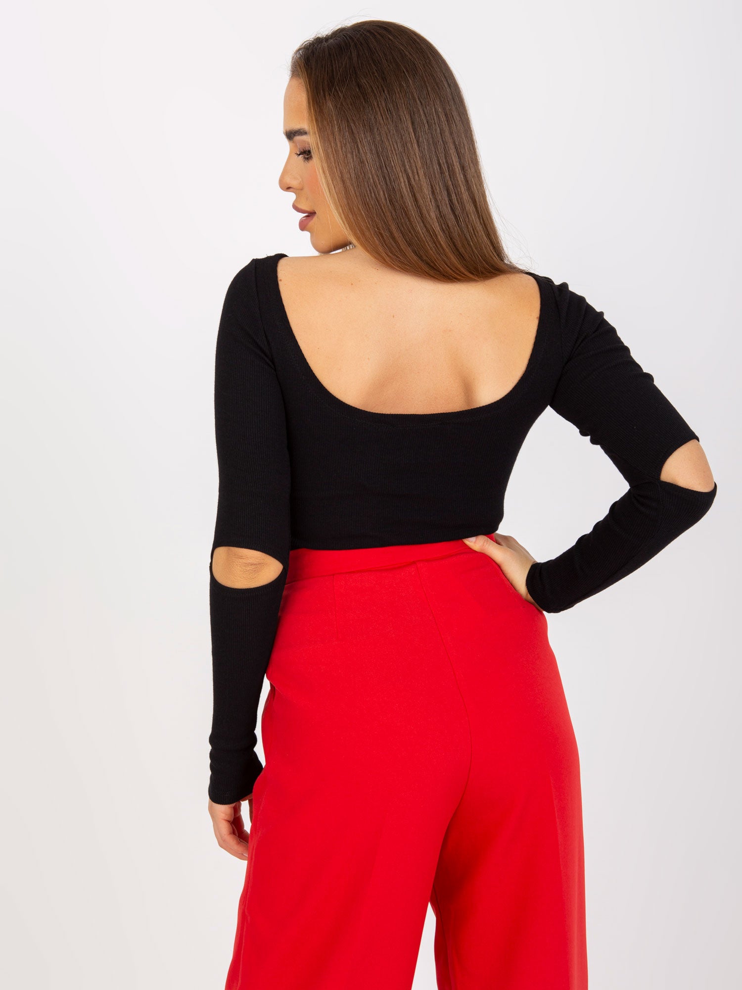 Czarna dopasowana bluzka basic w prążki RUE PARIS
