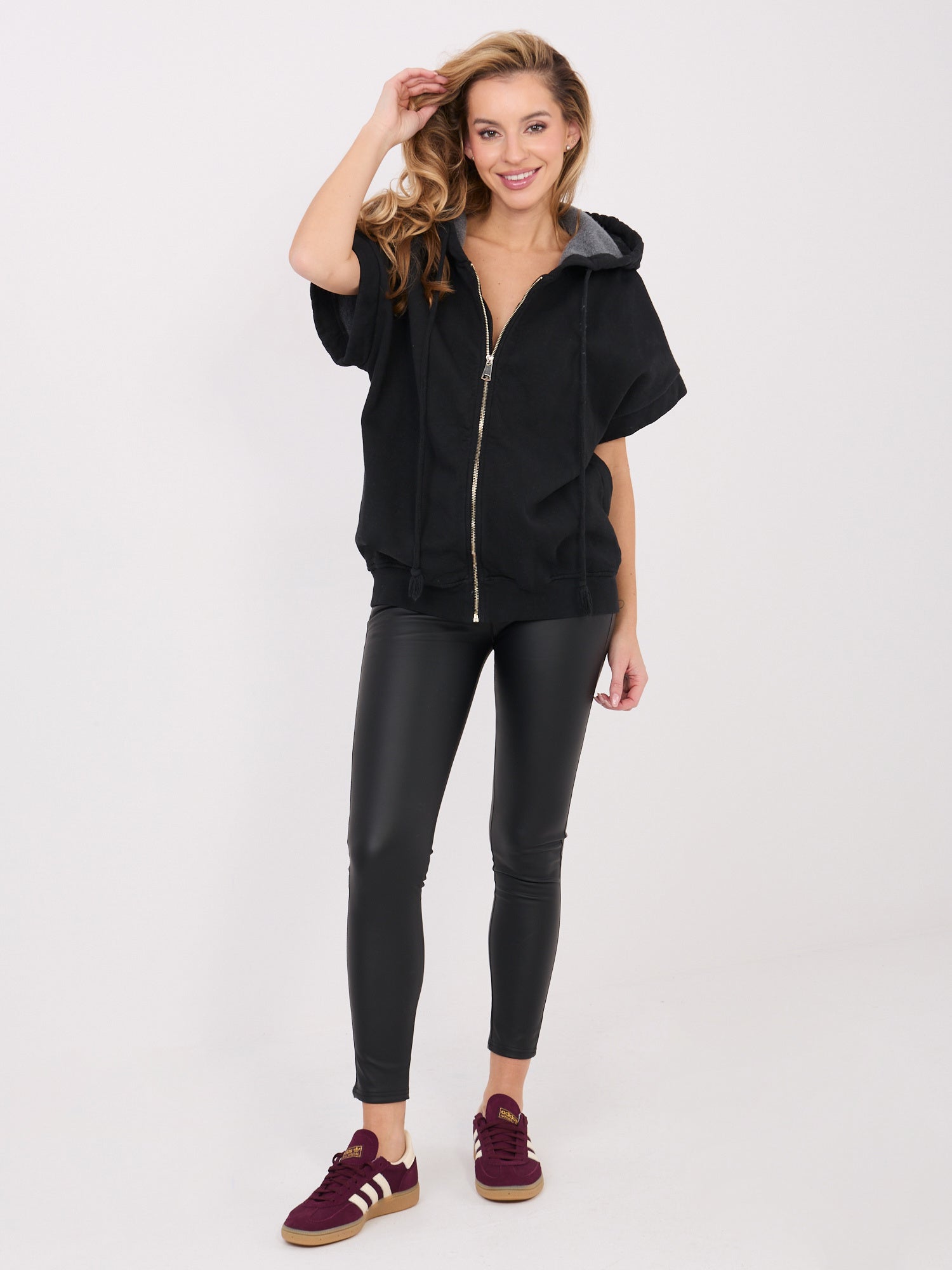 Czarna rozpinana bluza basic z bawełny